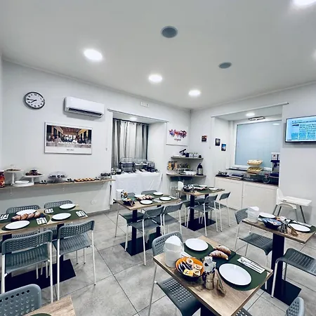 住宿加早餐酒店 Hotiday Centro