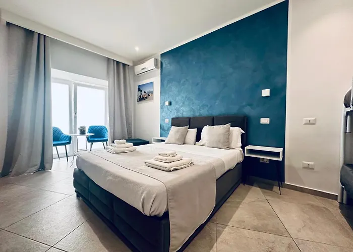 Hotiday Centro Bed & Breakfast Napels