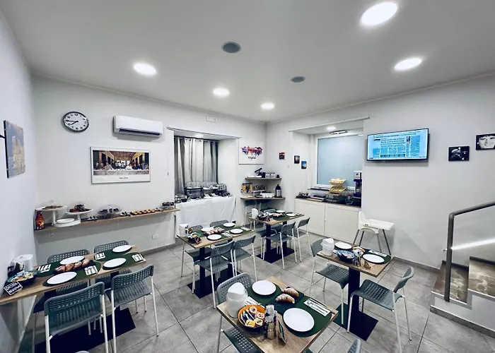 Hotiday Centro Naples