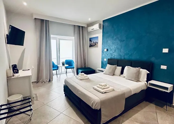 Bed & Breakfast Hotiday Centro Naples